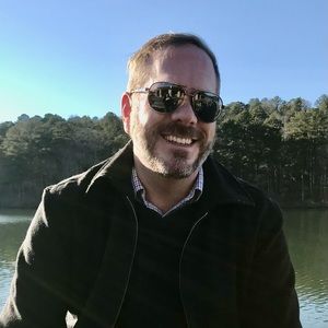 Meet your Posher, Louis